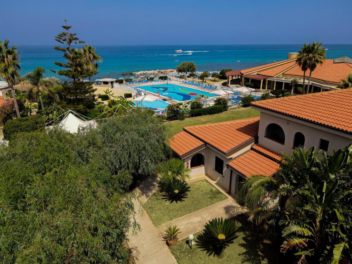 Villaggio Torre Ruffa Robinson Capo Vaticano Exteriér fotografie
